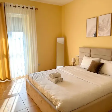 Cozy In Center Apartment