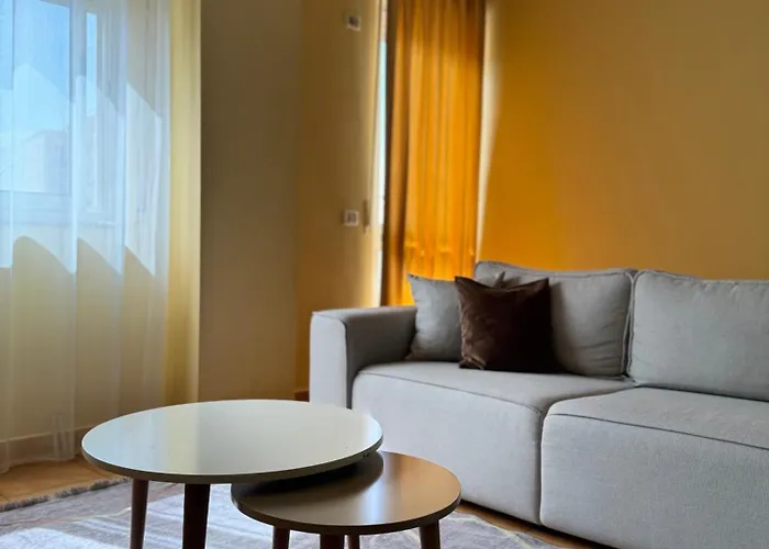 Cozy In Center تيرانا