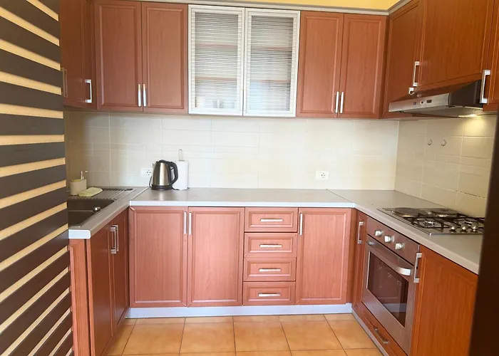 Cozy In Center تيرانا