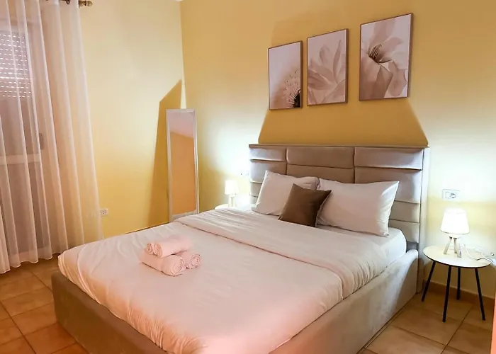 Cozy In Center Daire